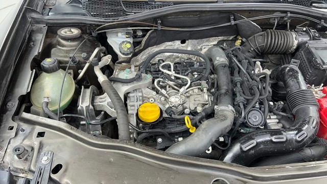 Second-hand 2020 Renault Duster RXZ for sale in Pune-38