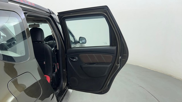 Second-hand 2020 Renault Duster RXZ for sale in Pune-34