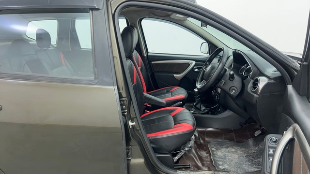 Second-hand 2020 Renault Duster RXZ for sale in Pune-15