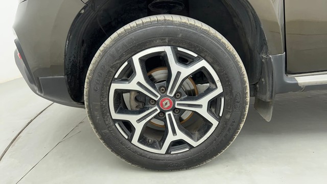 Second-hand 2020 Renault Duster RXZ for sale in Pune-20