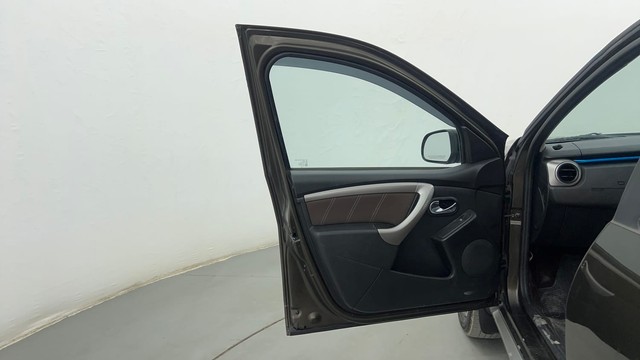 Second-hand 2020 Renault Duster RXZ for sale in Pune-36