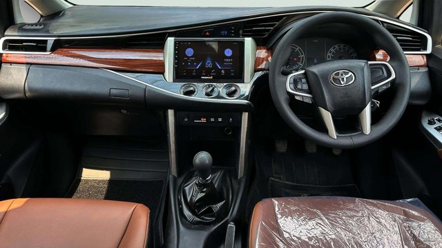 Second-hand 2021 Toyota Innova Crysta 2.4 G 7 STR for sale in Faridabad-5