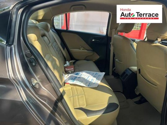 Second-hand 2016 Honda City V MT AVN for sale in Vadodara-6