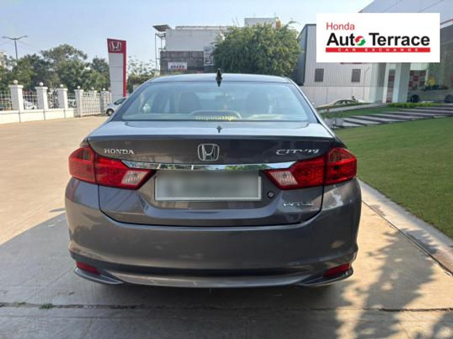 Second-hand 2016 Honda City V MT AVN for sale in Vadodara-9
