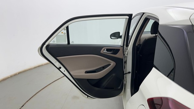 Second-hand 2019 Hyundai i20 1.2 Asta Option for sale in Kolkata-39