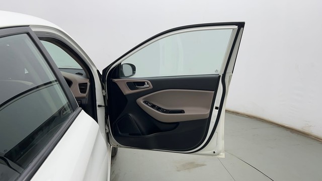 Second-hand 2019 Hyundai i20 1.2 Asta Option for sale in Kolkata-16