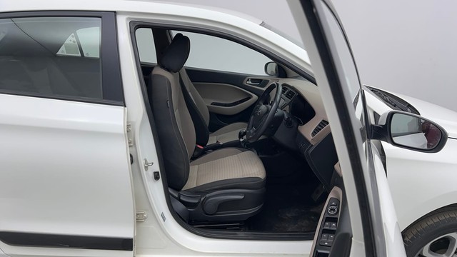 Second-hand 2019 Hyundai i20 1.2 Asta Option for sale in Kolkata-15