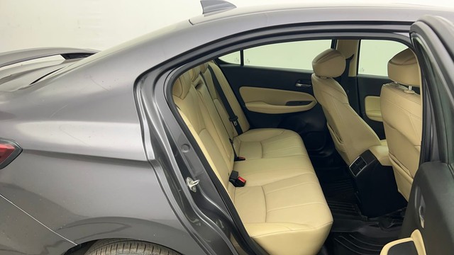 Second-hand 2021 Honda City ZX MT for sale in Kolkata-34