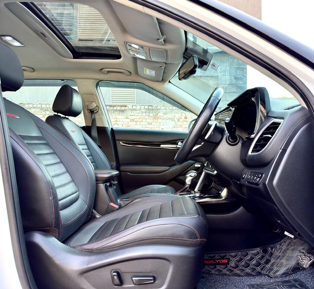 Second-hand 2021 Kia Seltos GTX Plus Diesel AT for sale in Surat-5