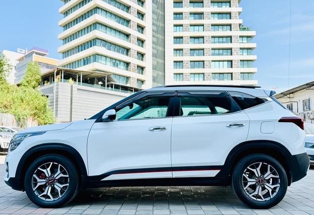 Second-hand 2021 Kia Seltos GTX Plus Diesel AT for sale in Surat-2