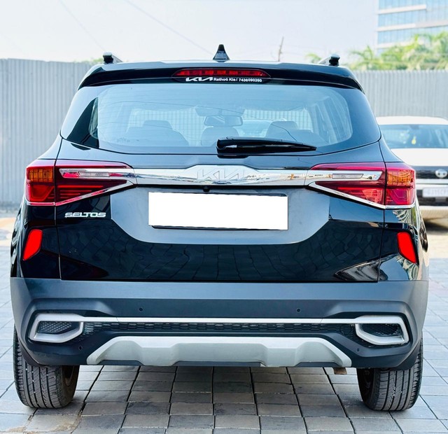 Second-hand 2023 Kia Seltos HTX IVT for sale in Surat-1