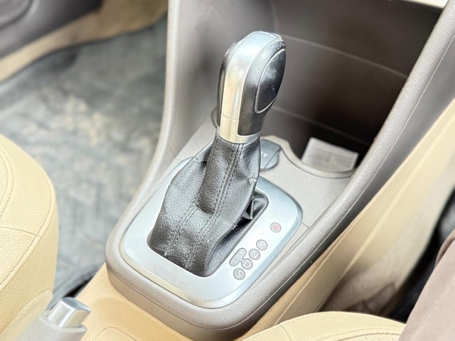 Second-hand 2017 Volkswagen Vento 1.5 TDI Highline for sale in Surat-8