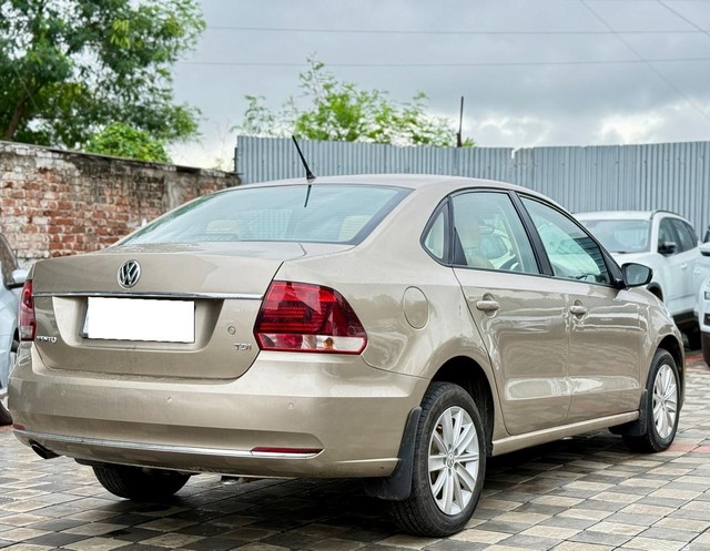 Second-hand 2017 Volkswagen Vento 1.5 TDI Highline for sale in Surat-5