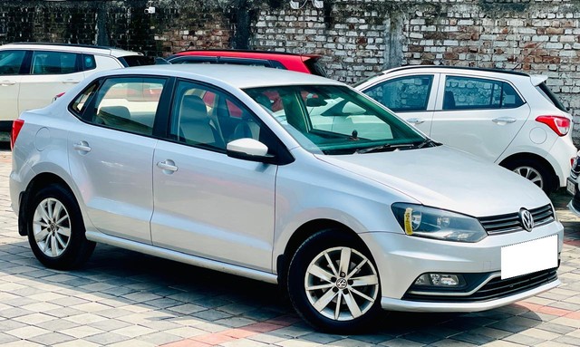 Second-hand 2017 Volkswagen Ameo 1.5 TDI Highline for sale in Surat-0