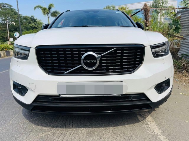 Second-hand 2020 Volvo XC40 T4 R-Design for sale in Mumbai-5