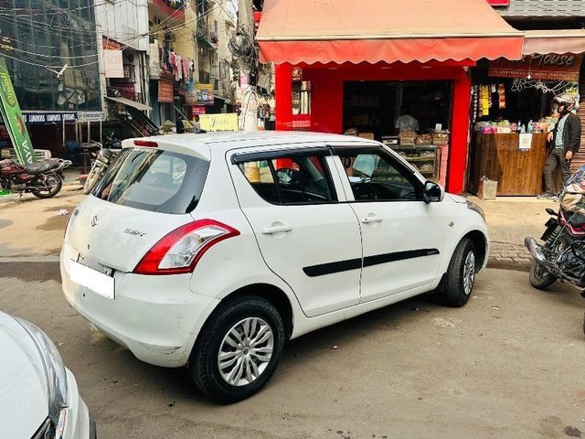 Second-hand 2017 Maruti Swift LXI Optional-O for sale in Ghaziabad-6