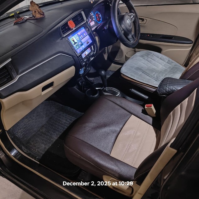 Second-hand 2017 Honda Amaze S Option CVT i-VTEC for sale in Noida-5