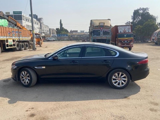 Second-hand 2019 Jaguar XF 2.0 Diesel Prestige for sale in Chandigarh-7