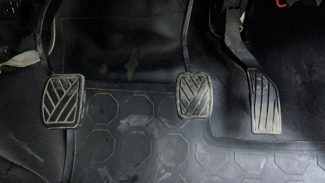 Second-hand 2012 Maruti Suzuki Ritz LXi for sale in Hyderabad-14