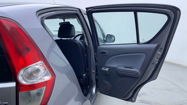 Second-hand 2012 Maruti Suzuki Ritz LXi for sale in Hyderabad-35