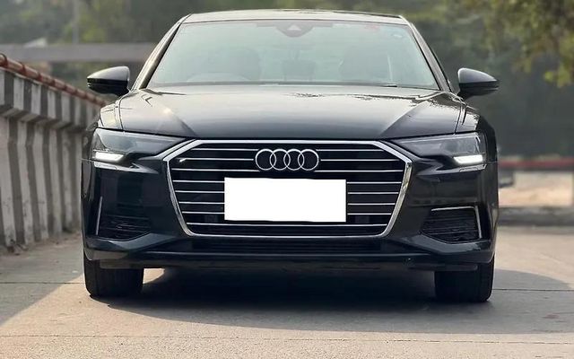 Second-hand 2023 Audi A6 45 TFSI Premium Plus for sale in New Delhi