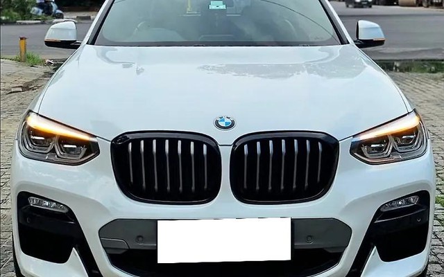 Second-hand 2019 BMW X4 M Sport X xDrive20d for sale in New Delhi-3