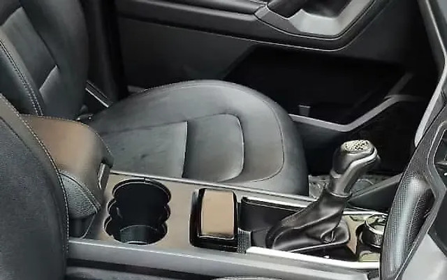 Tata Harrier XZA Dark Edition AT Second-hand 2021 Tata Harrier XZA Dark Edition AT for sale in New Delhi-3