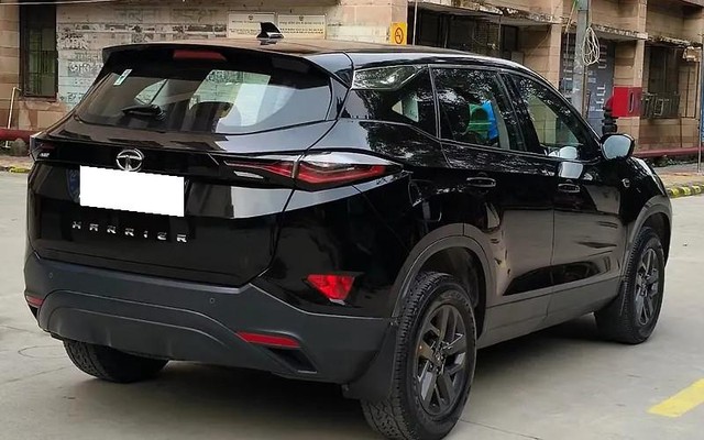 Tata Harrier XZA Dark Edition AT Second-hand 2021 Tata Harrier XZA Dark Edition AT for sale in New Delhi-6