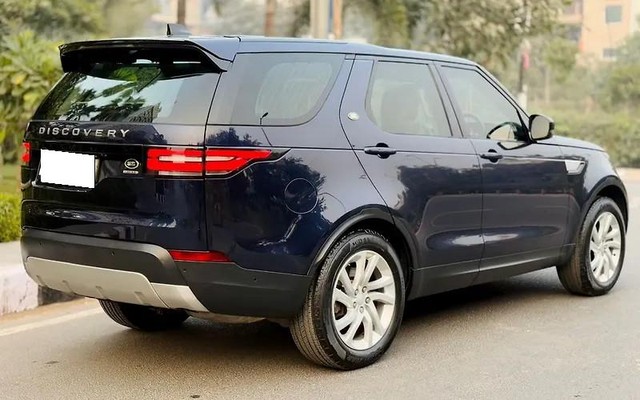 Second-hand 2018 Land Rover Discovery HSE 3.0 Si6 for sale in New Delhi-5