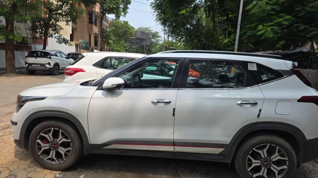 Second-hand 2019 Kia Seltos GTX Plus DCT for sale in Noida-9