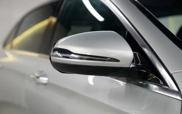 Second-hand 2017 Mercedes-Benz E-Class E 200 CGI for sale in New Delhi-2