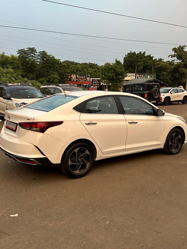 Second-hand 2022 Hyundai Verna SX Diesel for sale in Zirakpur-6