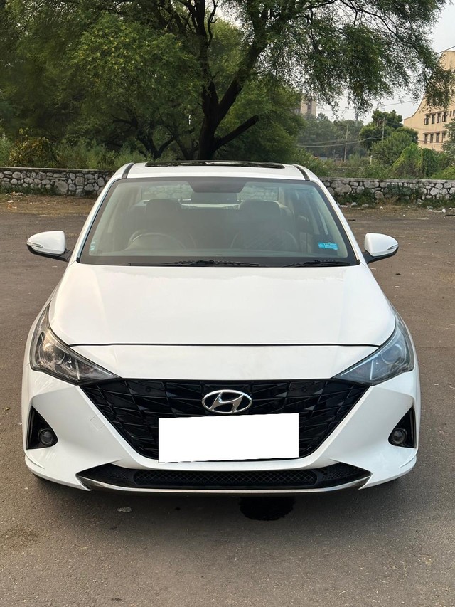 Second-hand 2022 Hyundai Verna SX Diesel for sale in Zirakpur-5