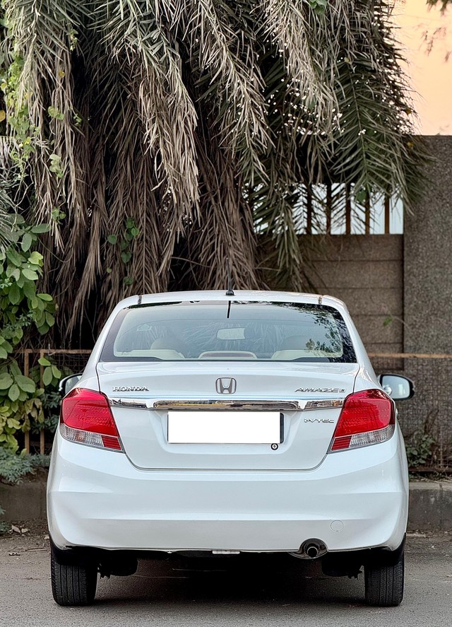 Second-hand 2015 Honda Amaze S i-Vtech for sale in Surat-2