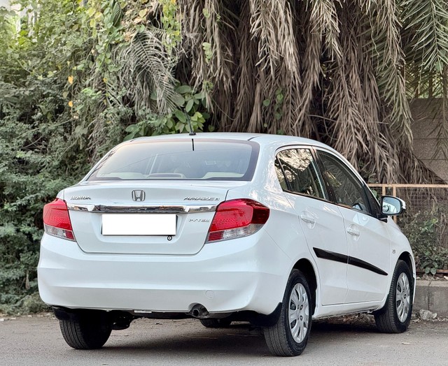 Second-hand 2015 Honda Amaze S i-Vtech for sale in Surat-7
