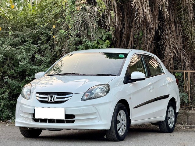 Second-hand 2015 Honda Amaze S i-Vtech for sale in Surat-4