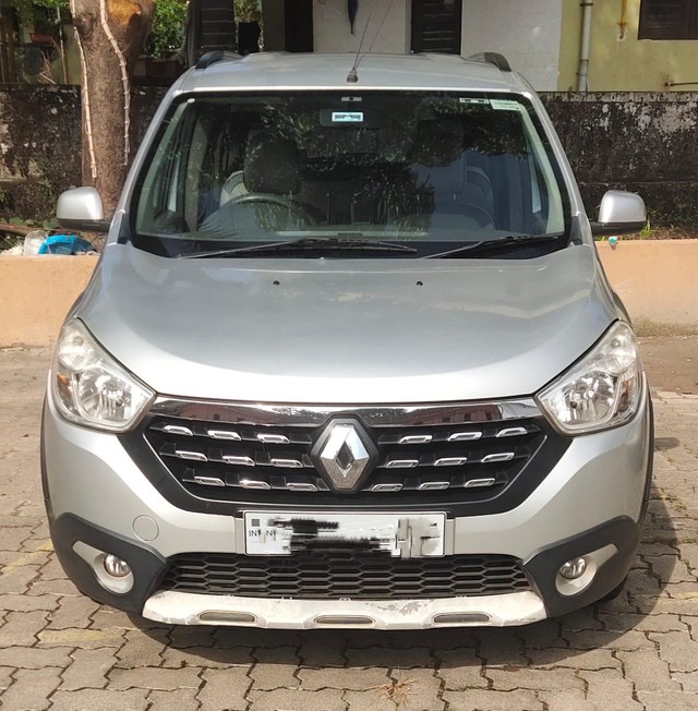 Second-hand 2015 Renault Lodgy 110PS RxZ 8 Seater for sale in Mangalore-1