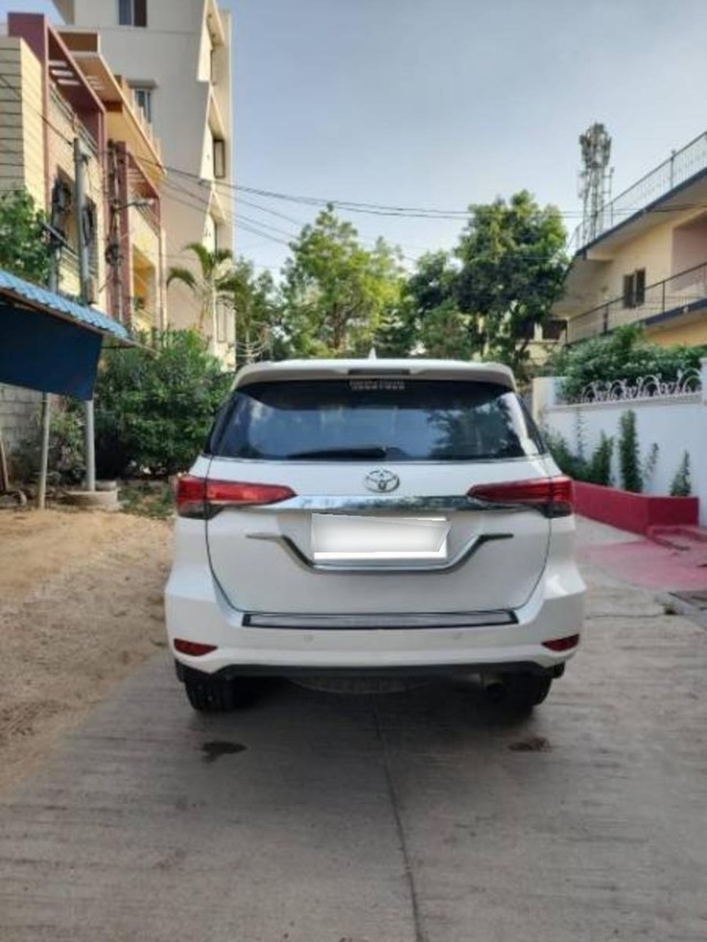 Second-hand 2019 Toyota Fortuner 2.8 2WD MT BSIV for sale in Secunderabad-2