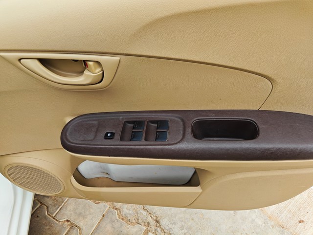 Second-hand 2012 Honda Brio S MT for sale in Gurgaon-9