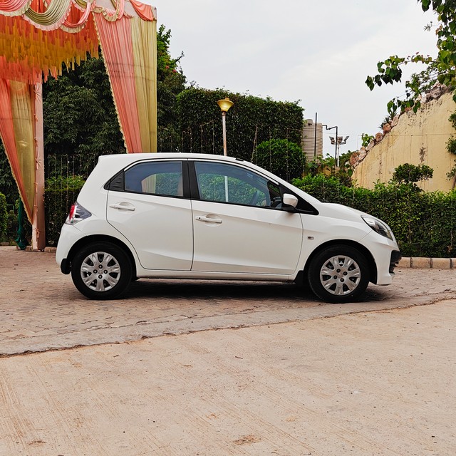 Second-hand 2012 Honda Brio S MT for sale in Gurgaon-1