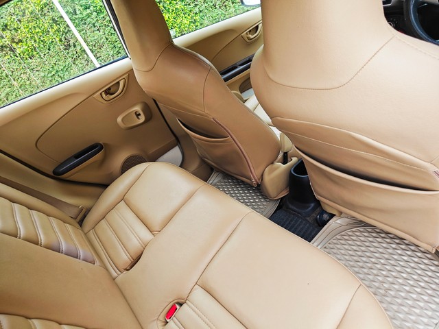 Second-hand 2012 Honda Brio S MT for sale in Gurgaon-11