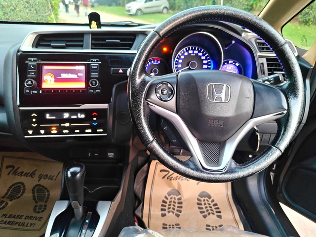 Second-hand 2017 Honda Jazz V CVT for sale in Gurgaon-13