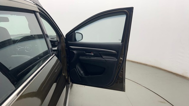 Second-hand 2021 Maruti XL6 Alpha for sale in Kolkata-16