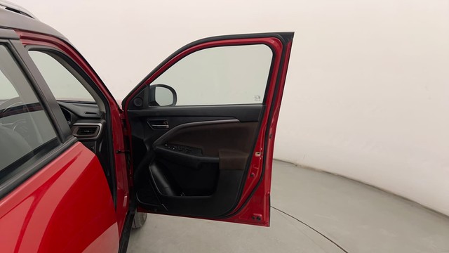 Second-hand 2023 Maruti Brezza Zxi DT BSVI for sale in Pune-16