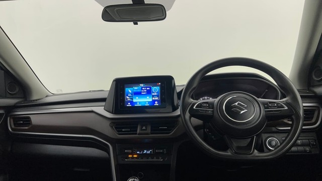 Second-hand 2023 Maruti Brezza Zxi DT BSVI for sale in Pune-11