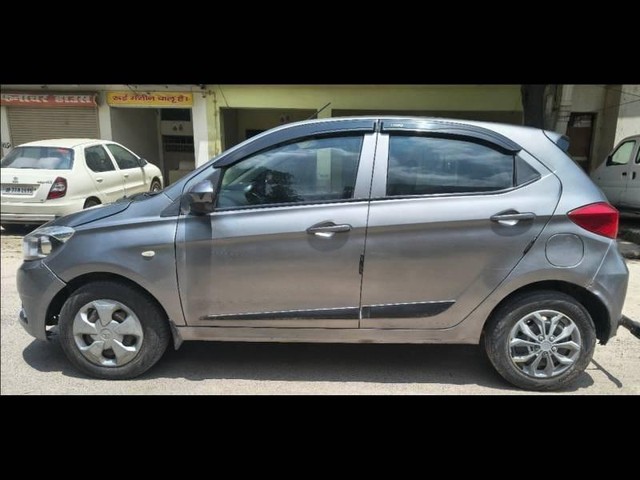 Tata Tiago XZ Diesel Second-hand 2019 Tata Tiago XZ Diesel for sale in Kanpur-5