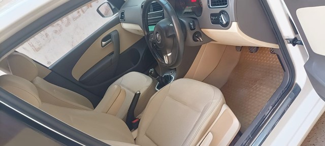 Second-hand 2012 Volkswagen Vento Petrol Highline for sale in Hyderabad-3