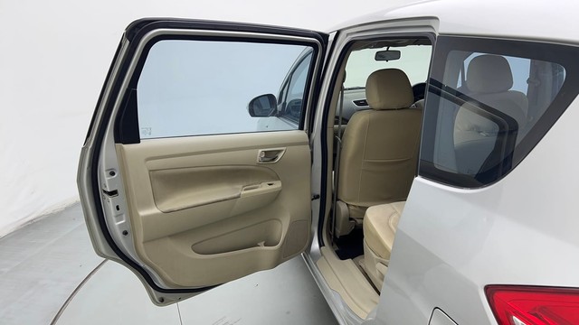 Second-hand 2016 Maruti Suzuki Ertiga ZXI for sale in Lucknow-31