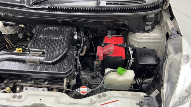 Second-hand 2016 Maruti Suzuki Ertiga ZXI for sale in Lucknow-38