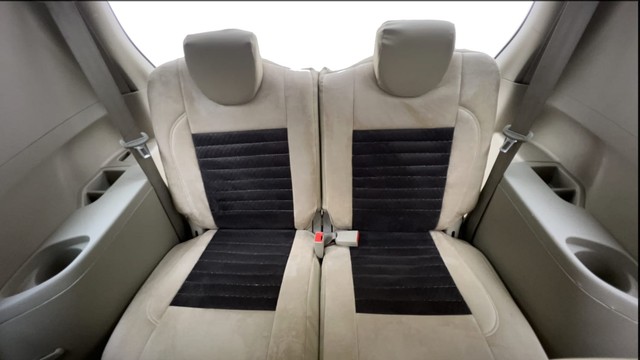 Second-hand 2016 Maruti Suzuki Ertiga ZXI for sale in Lucknow-27